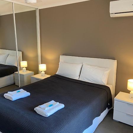 Surfers Beach Resort One Gold Coast Eksteriør bilde